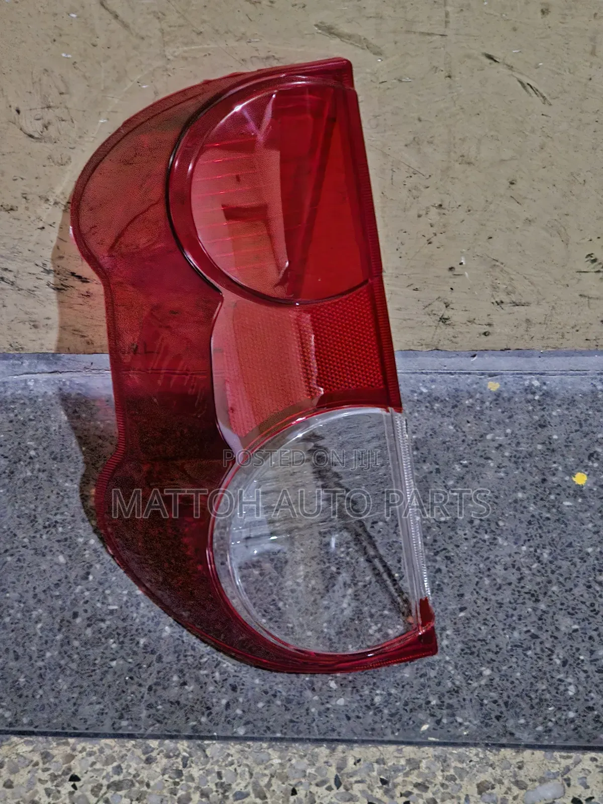 Tailight Lens Nv200