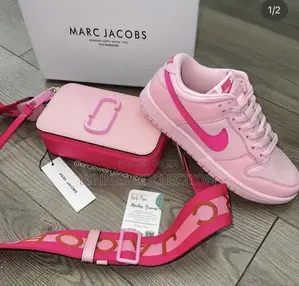 Sb Dunk Rose Whisper, Womens