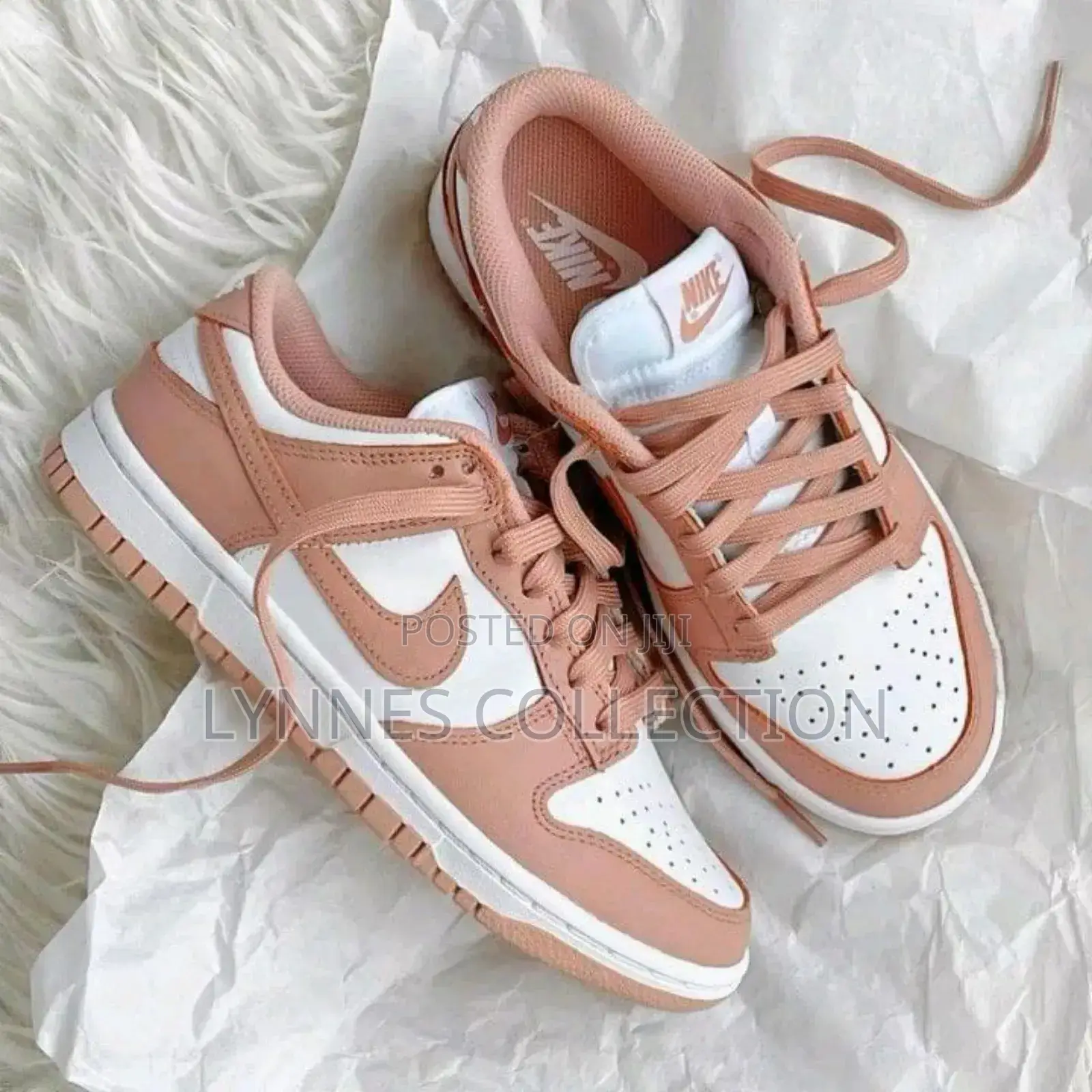 Sb Dunk Rose Whisper, Womens