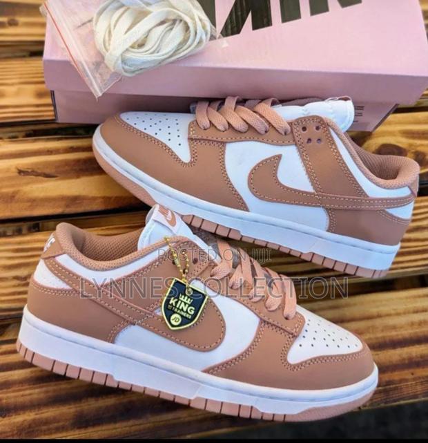Sb Dunk Rose Whisper, Womens - thumbnail 5