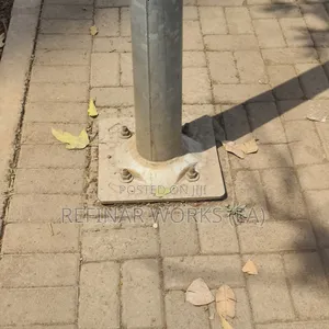 Road Side Poles High Quality Galvanized and Painted