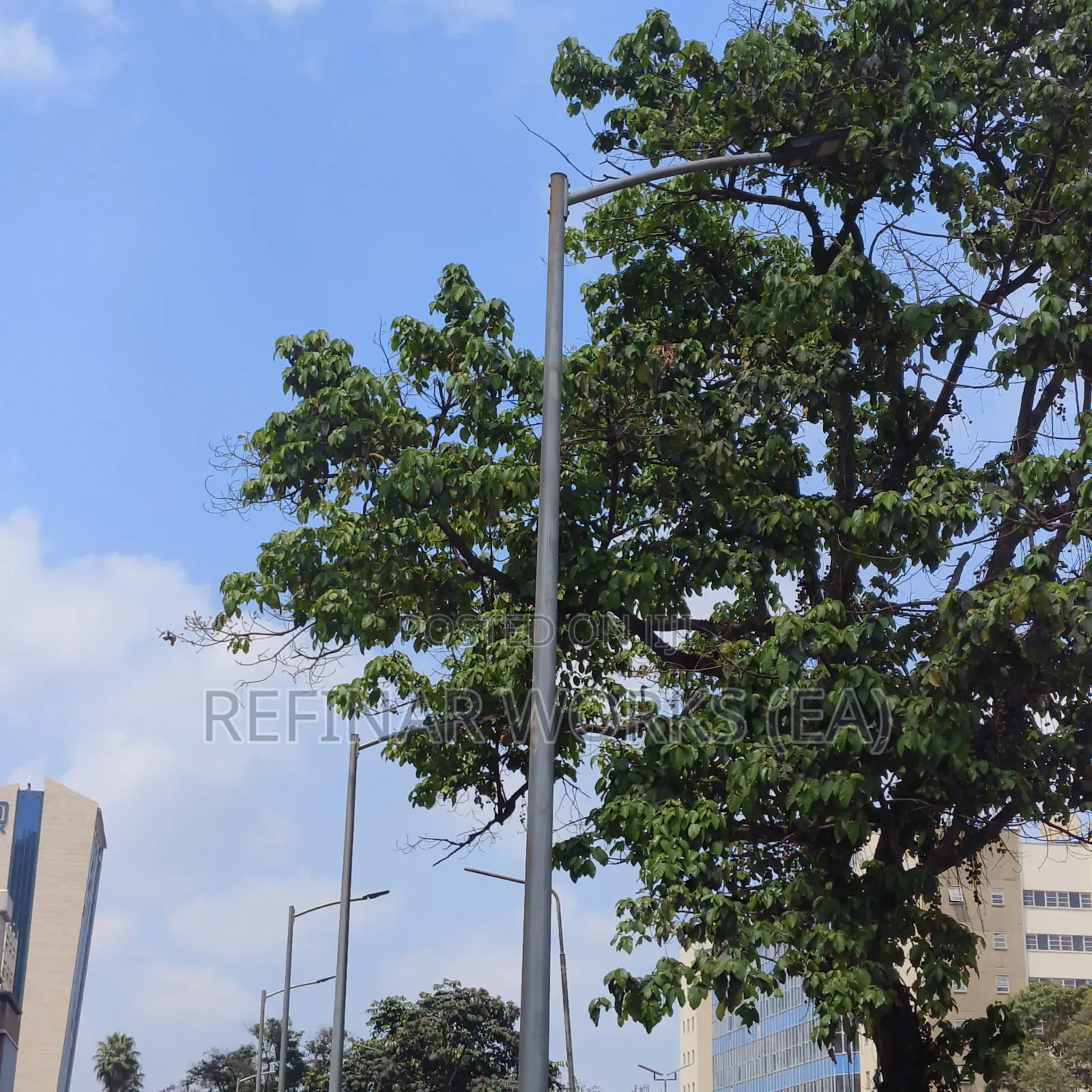 Road Side Poles High Quality Galvanized and Painted