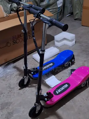 Eco-Friendly Electric Scooter - Smooth Rides and Long Batter