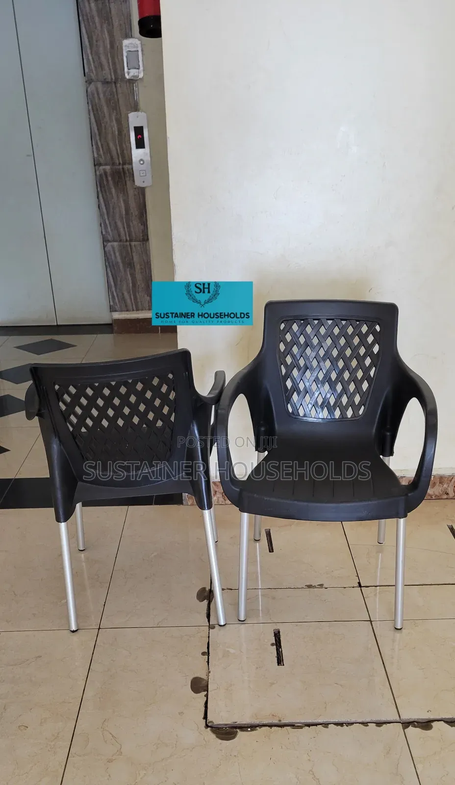 Plastic Chairs With Chrome Legs in Black