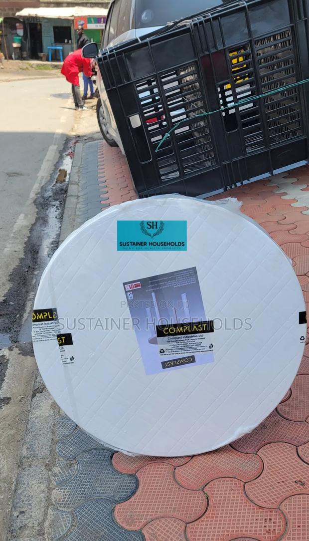 Hotel Round Complast Plastic Tables Now Available