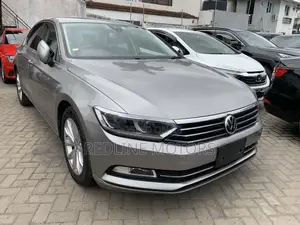 Volkswagen Passat 2017 Silver