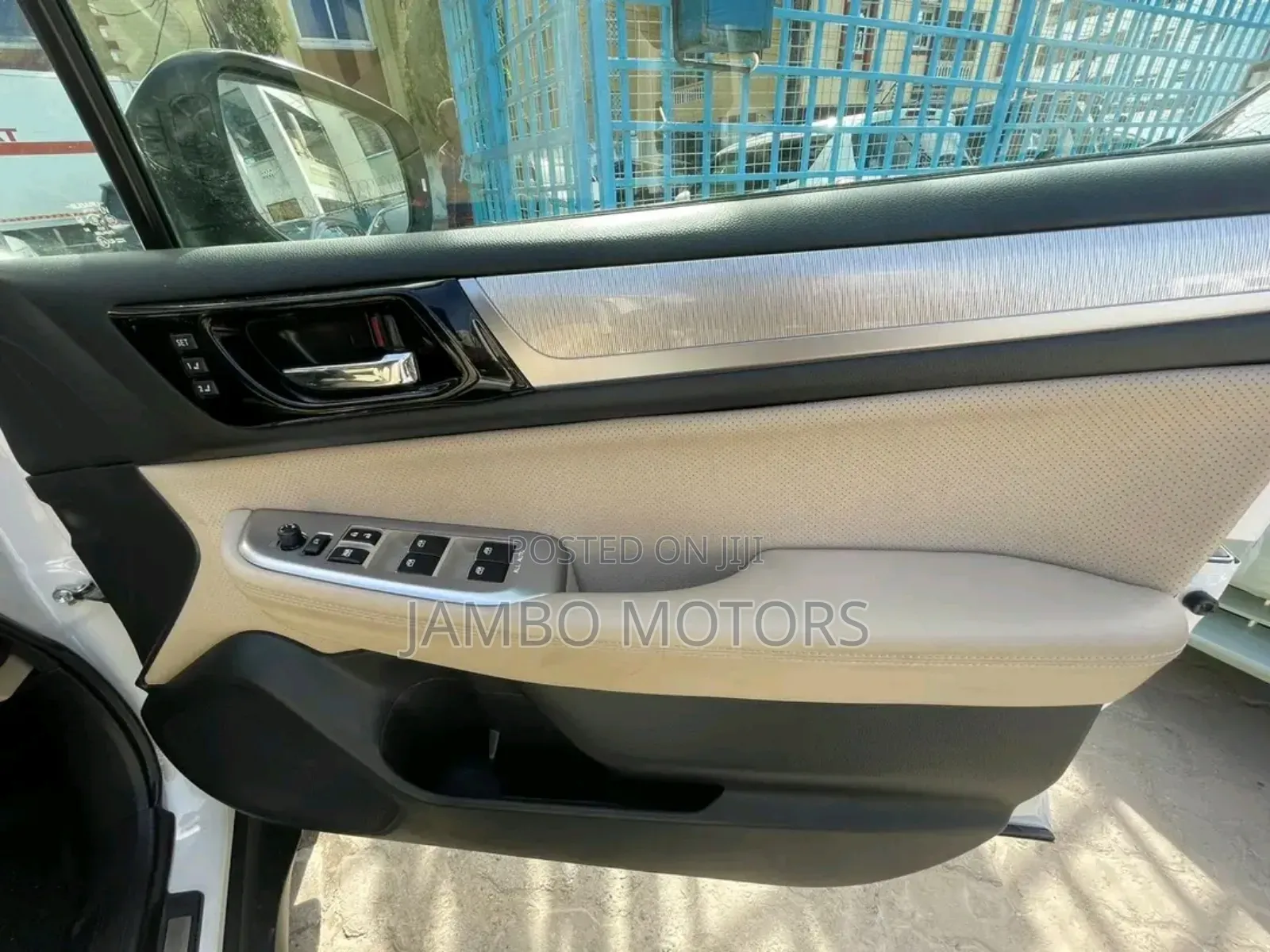 Subaru Outback 2.5i Premium AWD 2018 White