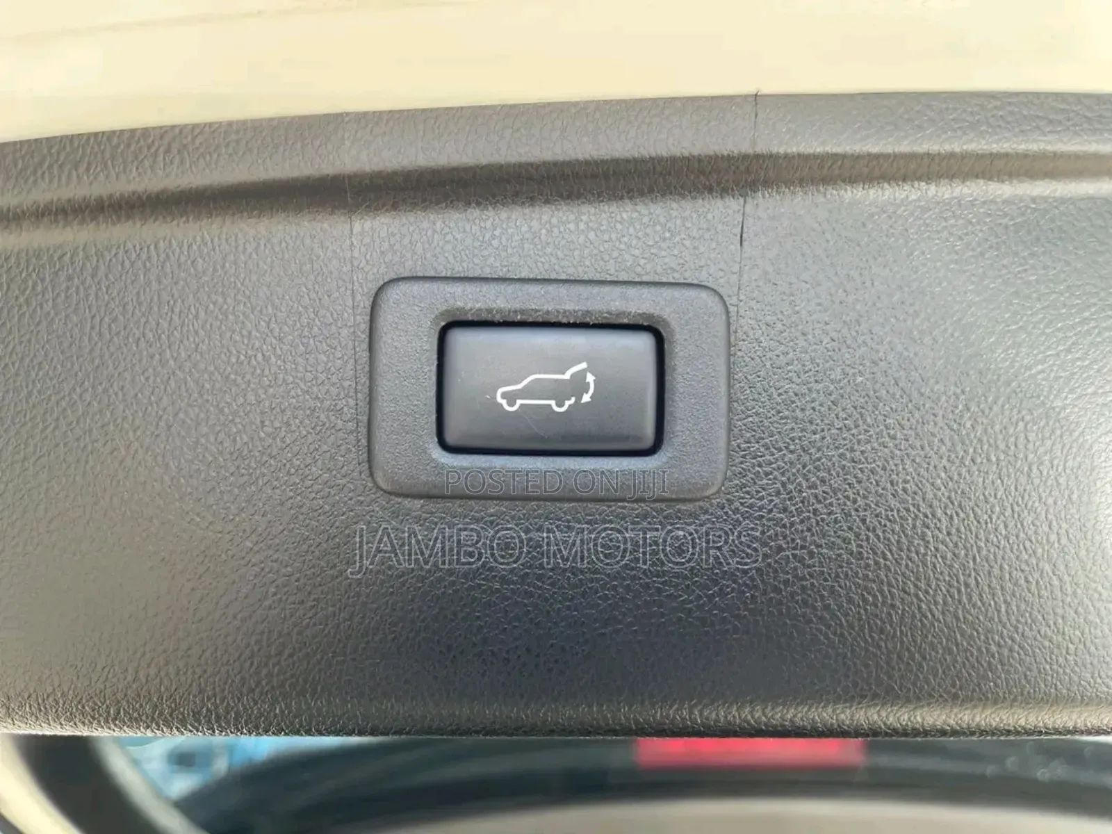 Subaru Outback 2.5i Premium AWD 2018 White