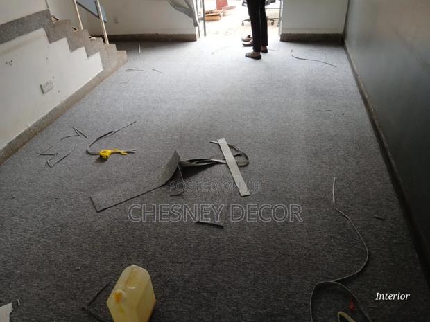 Light Gray Wall to Wall Carpet - main view