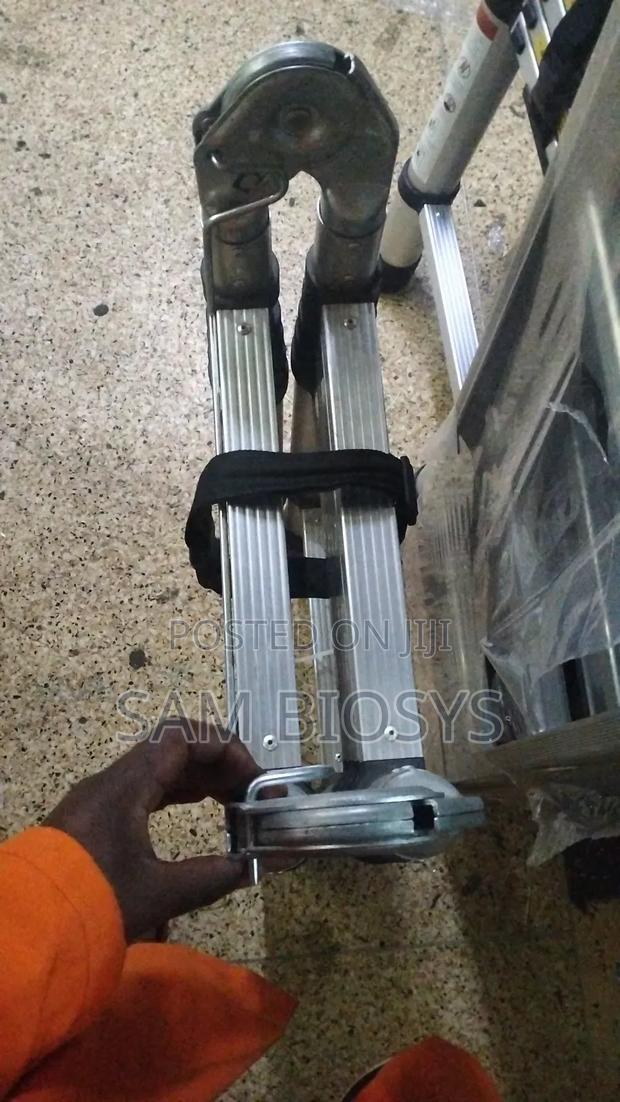 3.8m Telescopic Ladder - thumbnail 2