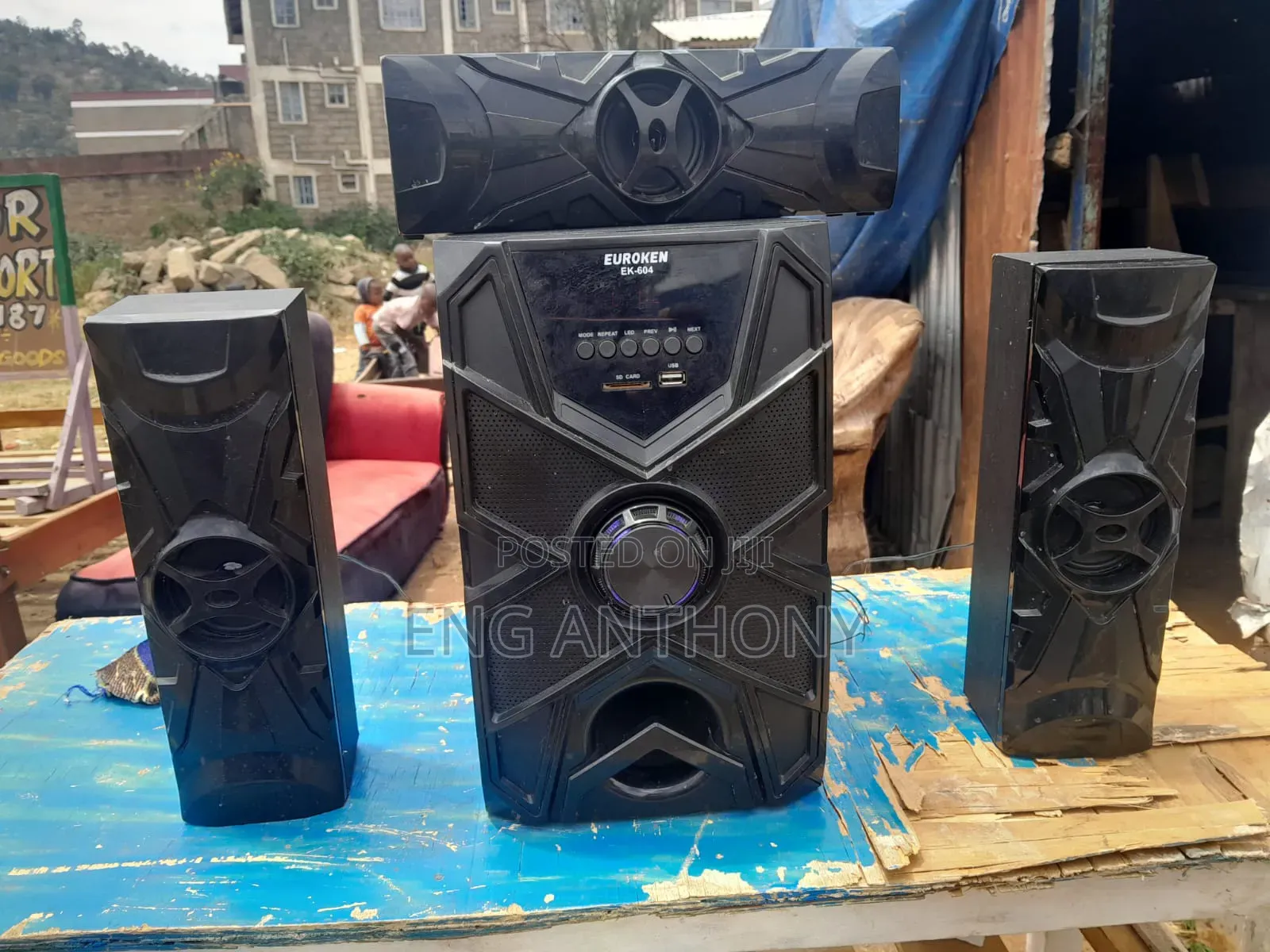 We Buy and Sell Second Hand Goods