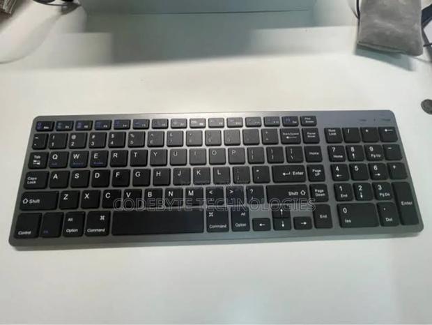 UGREEN Wireless Ultra Slim Wireless/Bluetooth Keyboard//