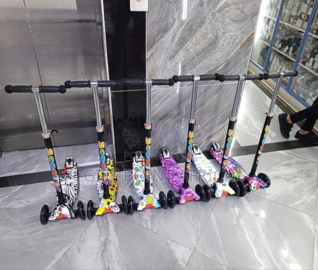 3-8 Years ,Three Wheels Adjustable Kids Scooters