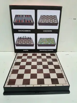 Travel-Friendly Magnetic Chess Set - Compact and Convenient