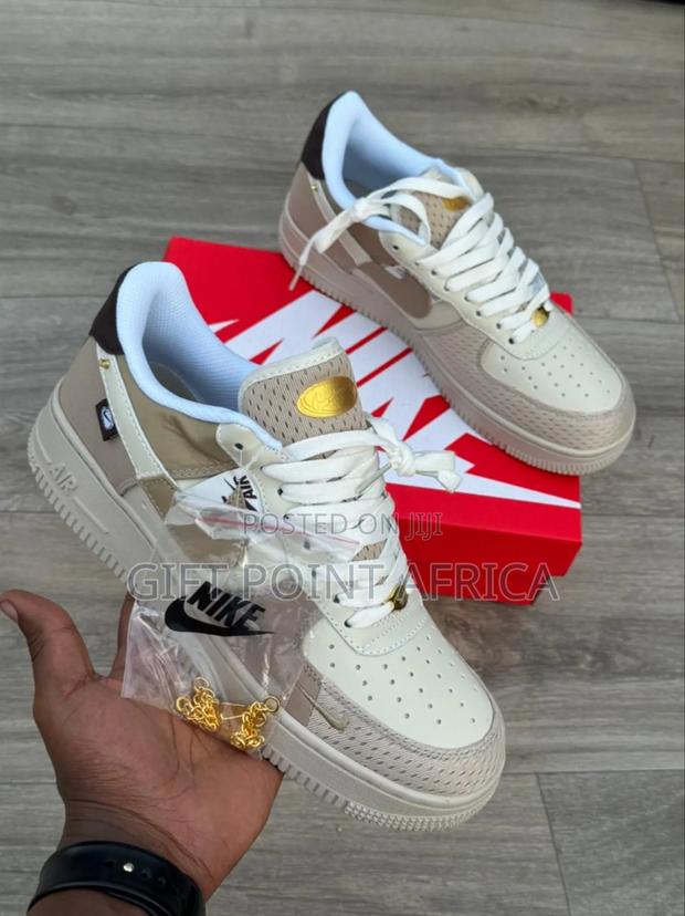 Nola Airforce Tanbling
1st Leather Unisex Sneakers - main view