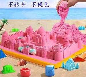 Coloured Moulding Kinetic Sand - thumbnail 2