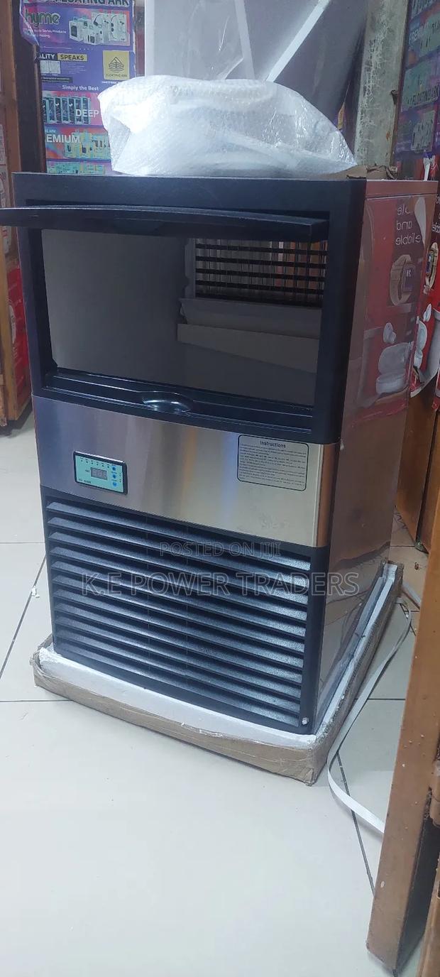 Heavy Commercial 50kg Ice Maker Machine - main view