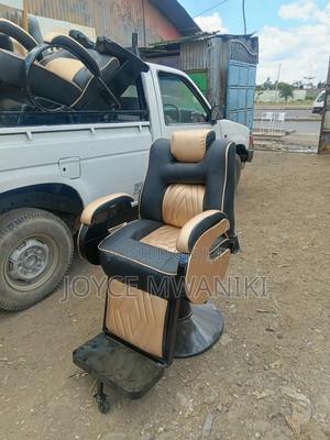 Barber Seat, Black and Gold - thumbnail 2