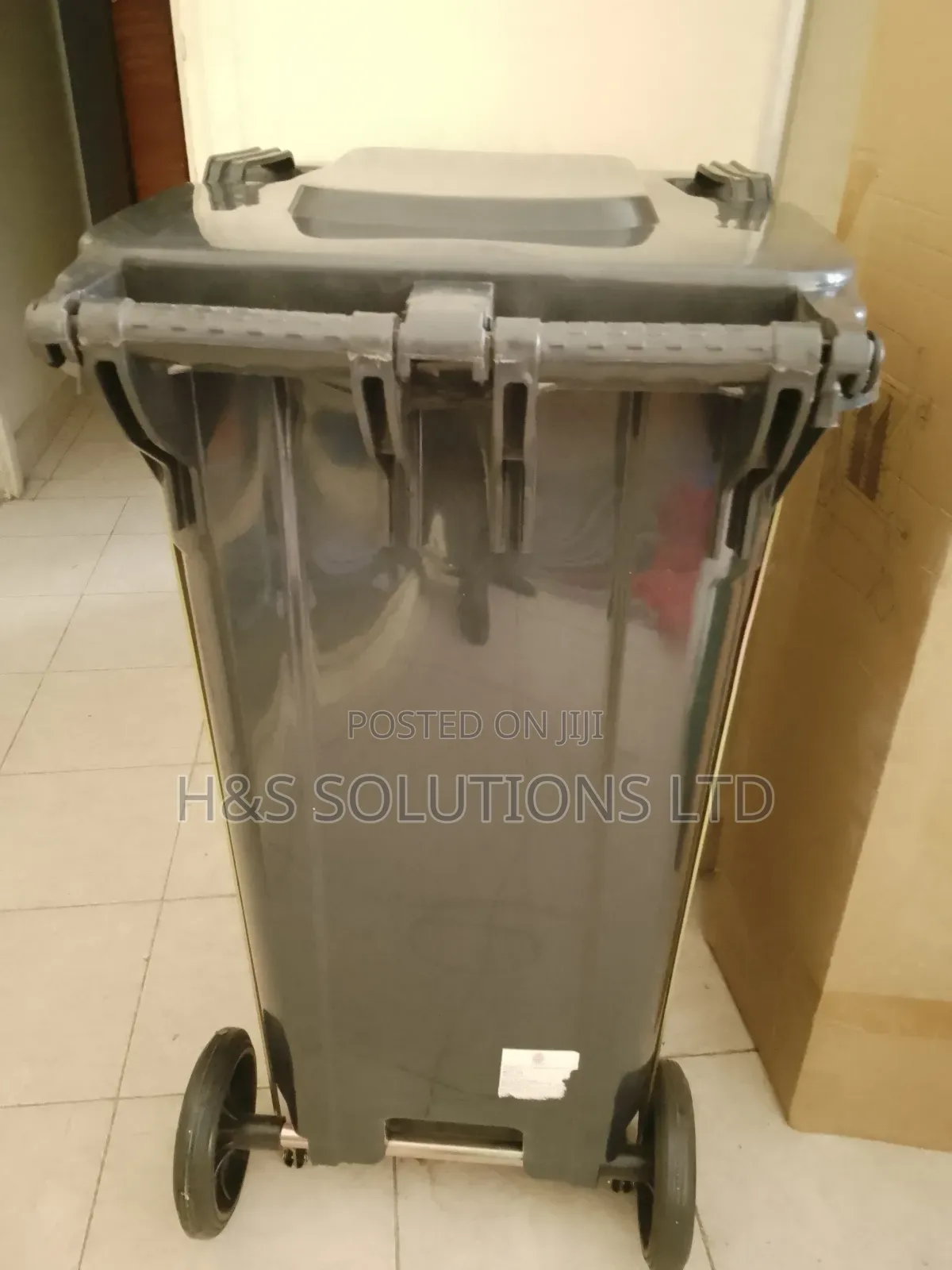 120 Litres Garbage Bin With Pedal(Black)