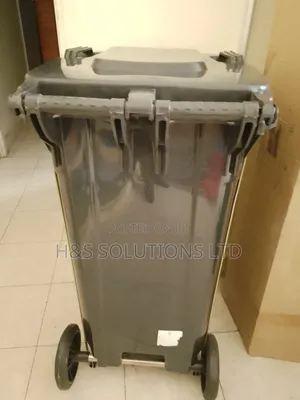 120 Litres Garbage Bin With Pedal(Black)