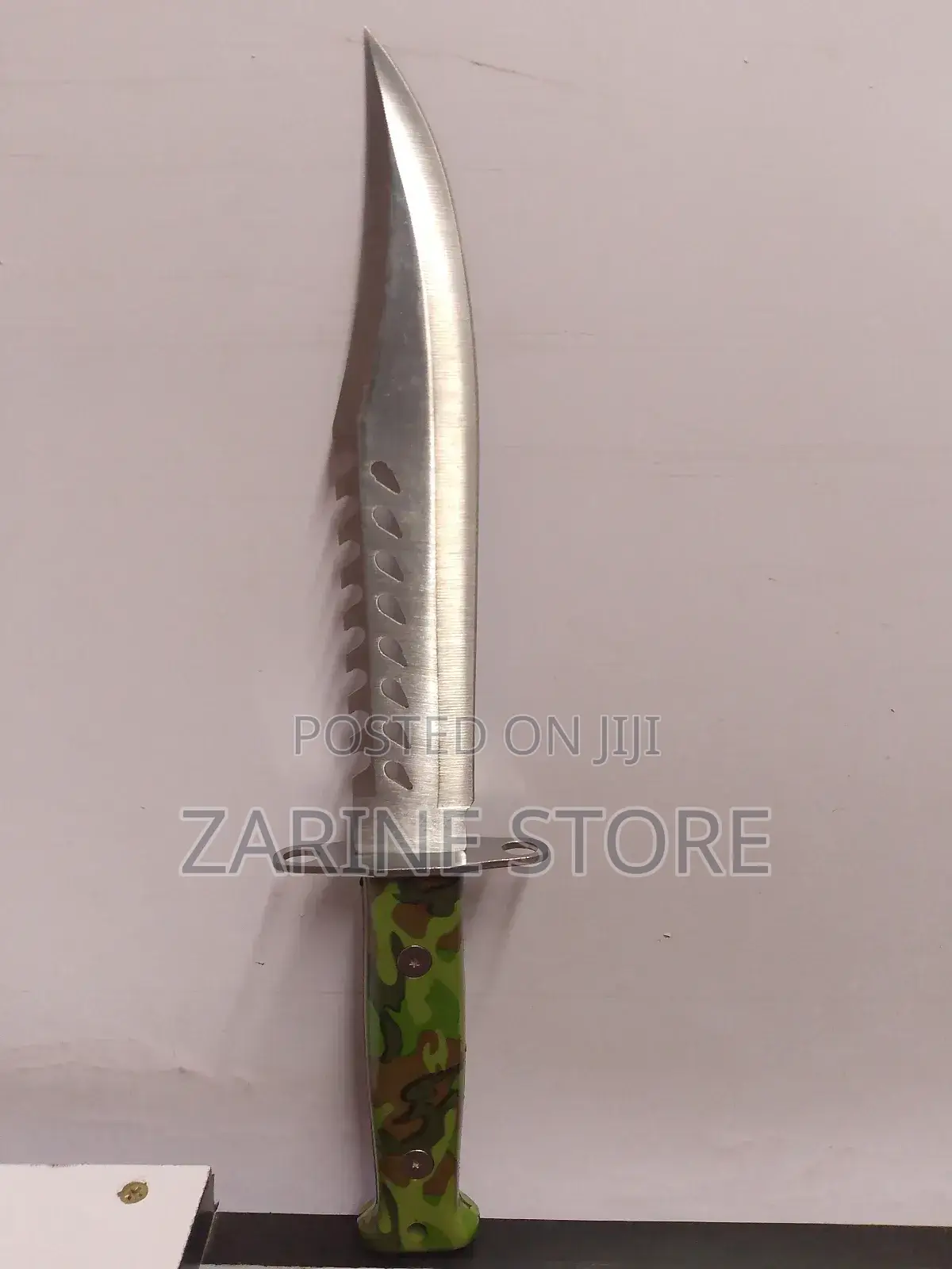 Sharp Knife, Knives With Saw