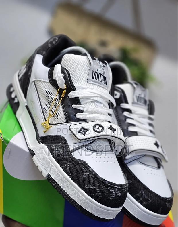 Lv Denim
1st Leather 
38/39/40/41/42/43/44/45 - thumbnail 2