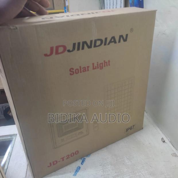 200watts Solar Panel and Lights - thumbnail 3