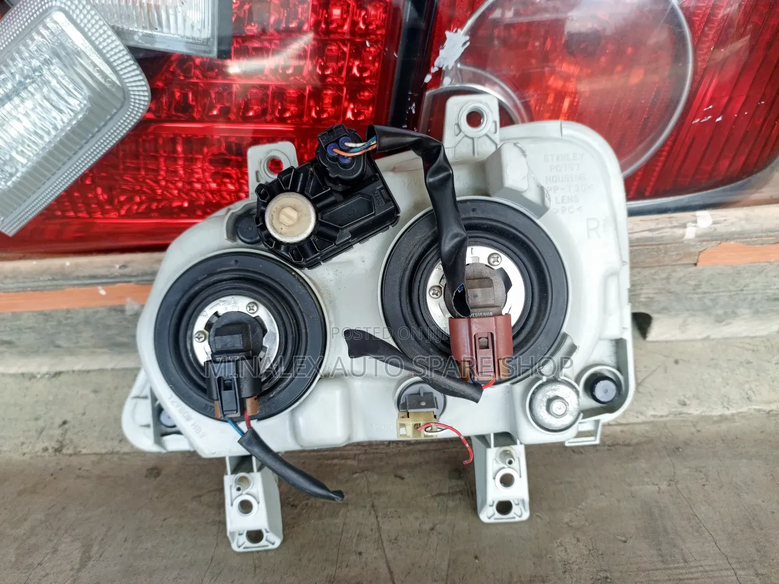 Toyota Cami RHS Nonzenon Clear Headlight