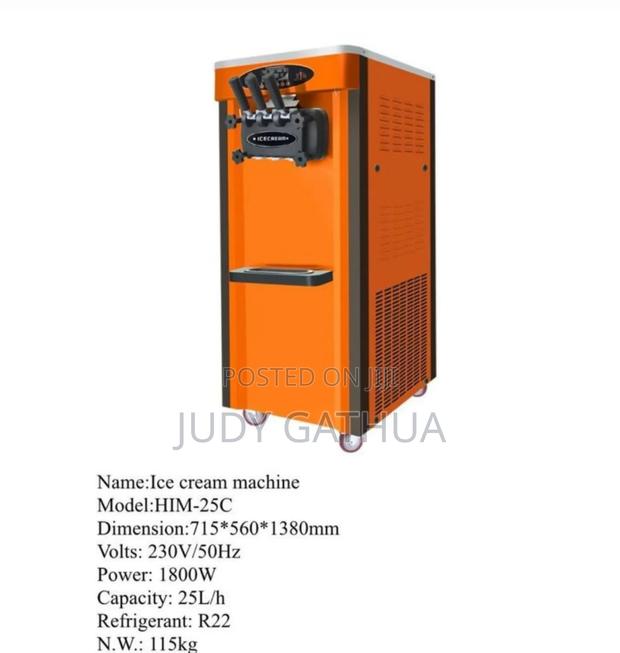 Ice Cream Machine Free Standing