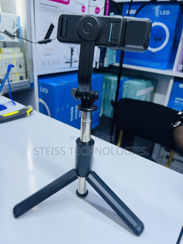 Seflie Stick With Stand. - main view