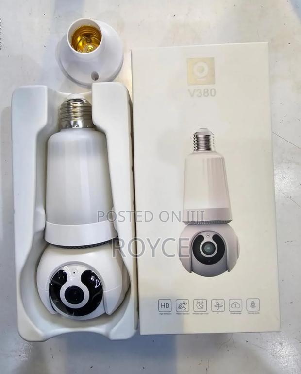 Auto-Rotating Wifi Camera Bulb - main view