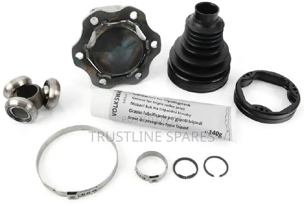 Audi A4,A5,A6,A7,A8,Q5,VW Jetta,Touareg -Inner CV Joint -KLG