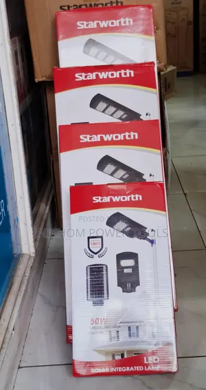Starworth 200watts Streetlight With Inbuilt Solar