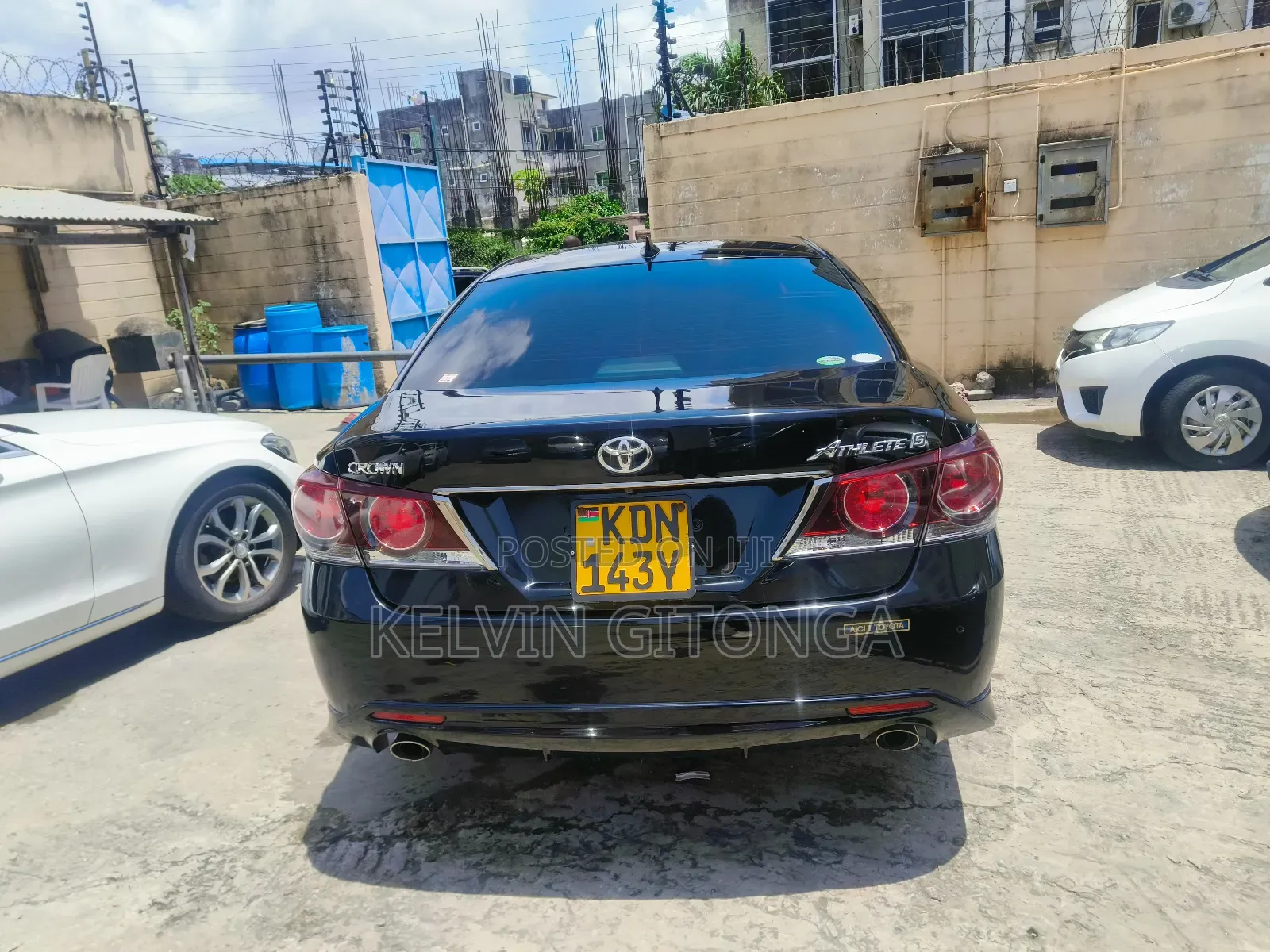 Toyota Crown 2016 Black