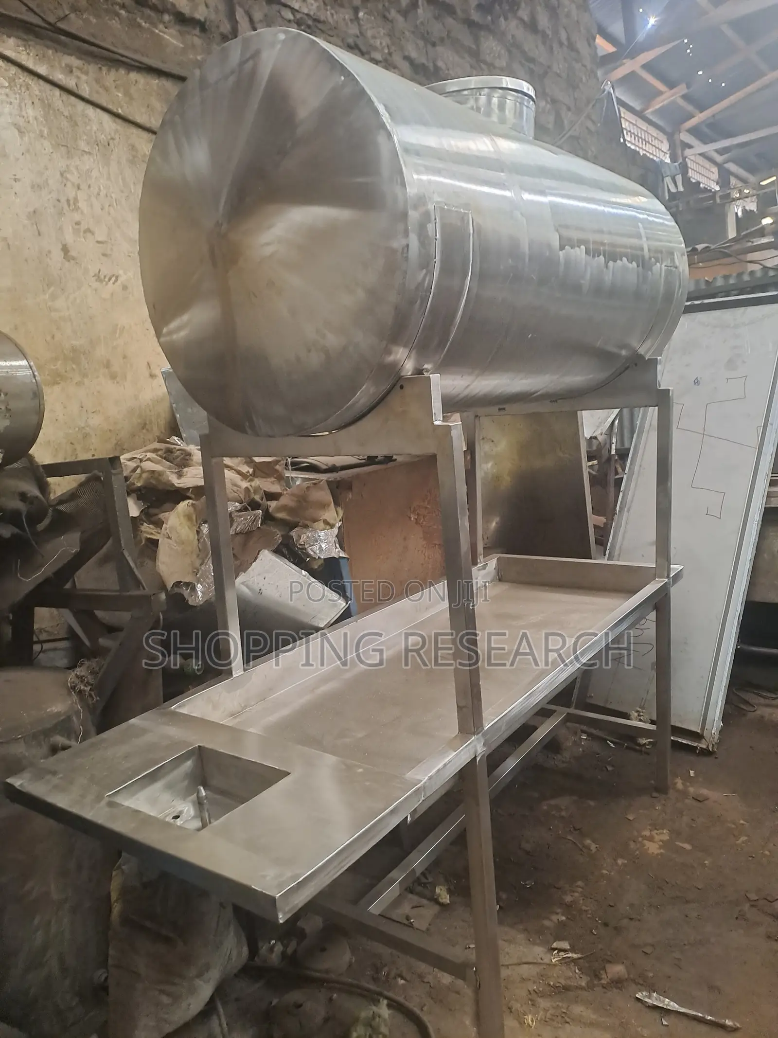 Stainless Steel Juice Dispensing Unit And Storage