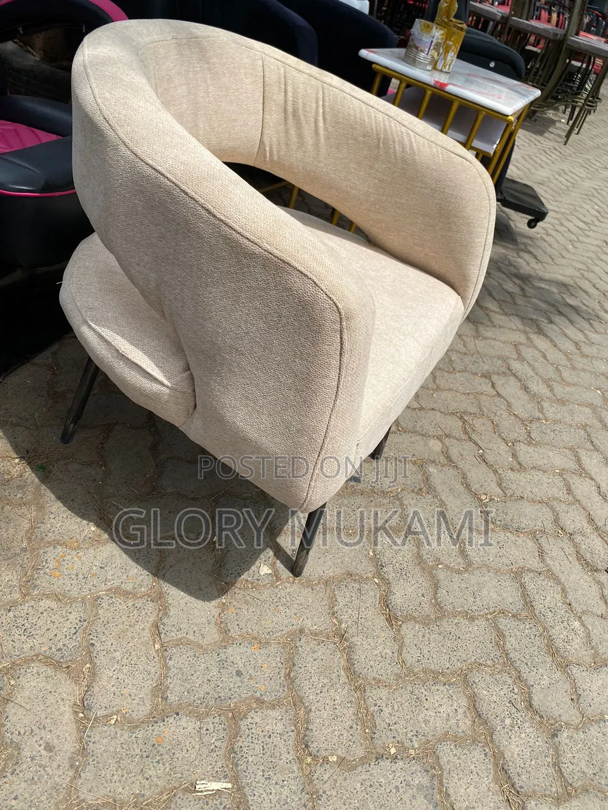 Queens Styling Chairs