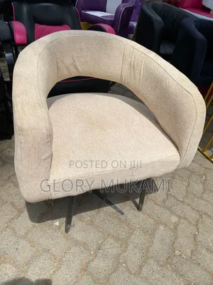 Queens Styling Chairs