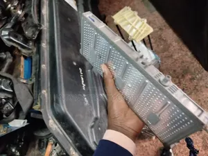 Toyota Auris New Hybrid Model Battery Cell