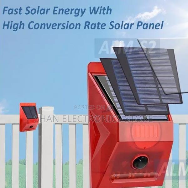 >> Remote Control Outdoor Solar Sensor Alarm With Led Light