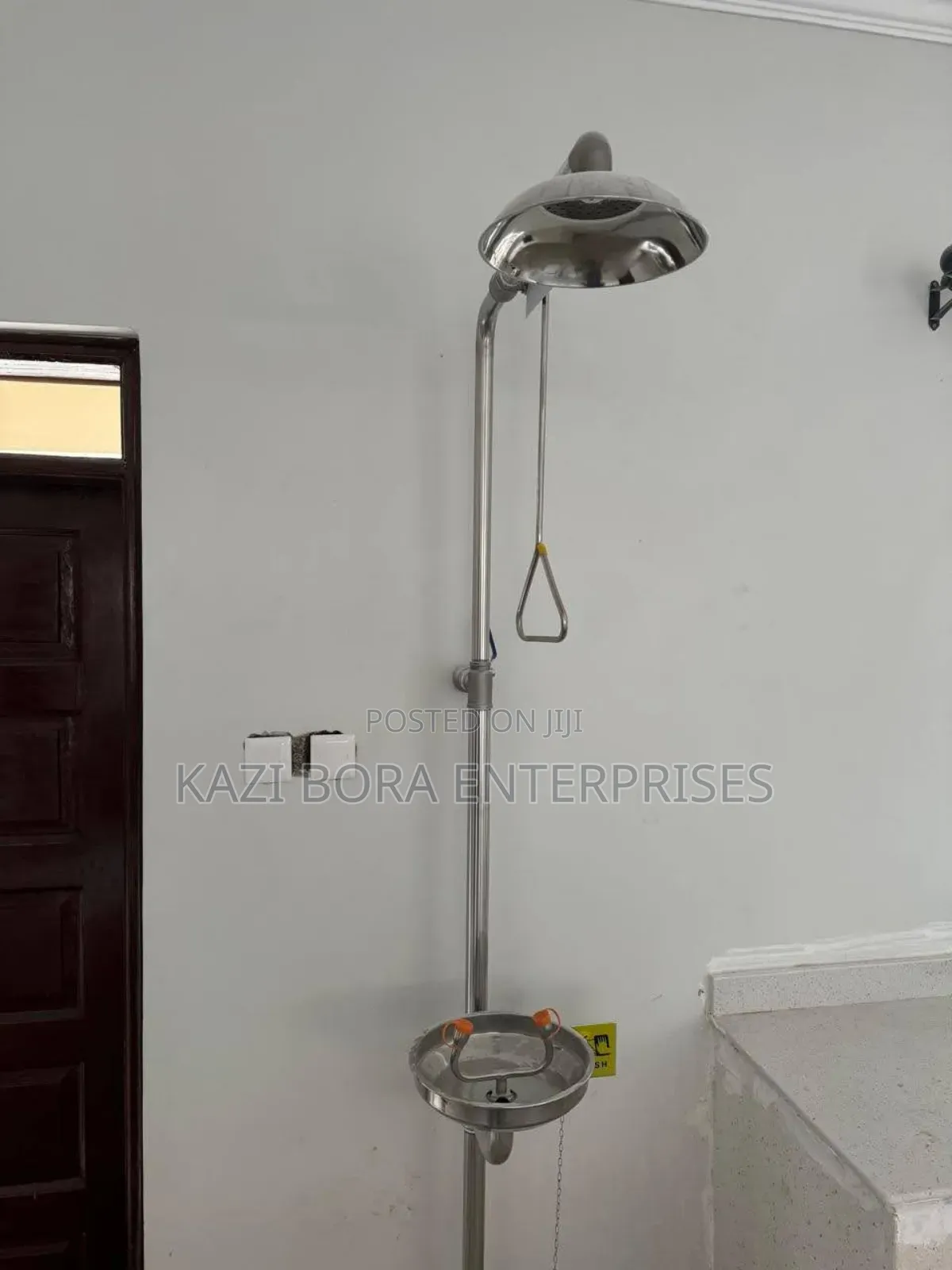 Emergency Shower With Eye Wash Stations