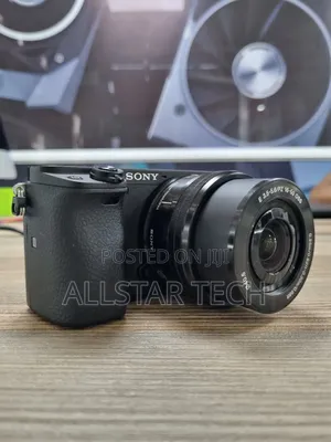 Sony A6400 Mirrorless Camera With 16-50mm Lens