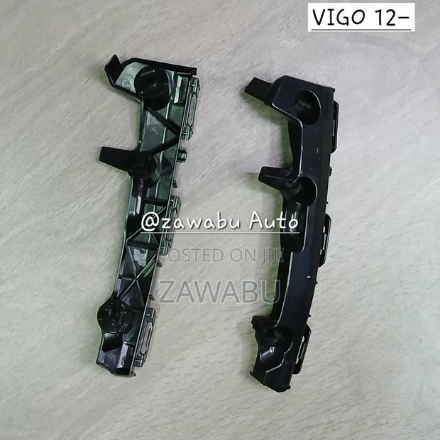 Bumper Bracket/ Slide/ Retainerhilux Vigo Champ 2012-