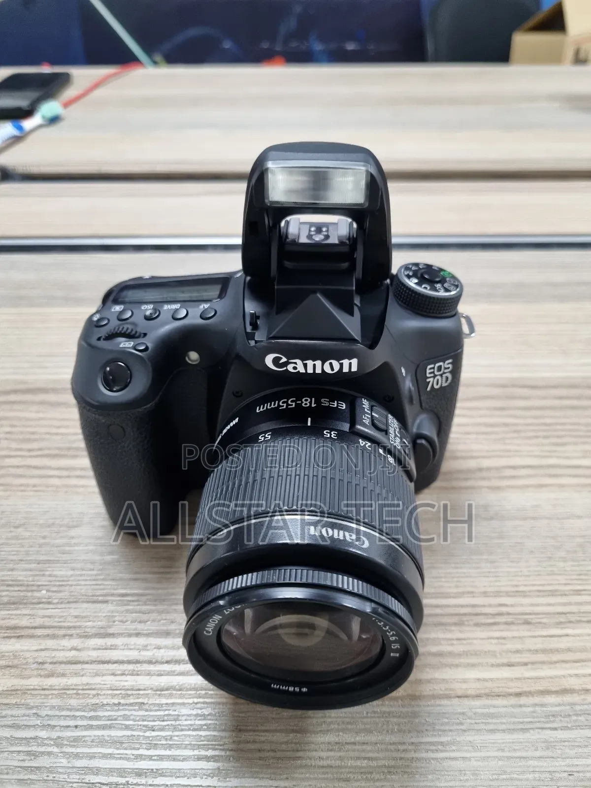 Canon Eos 70d With 18:55mm Lens