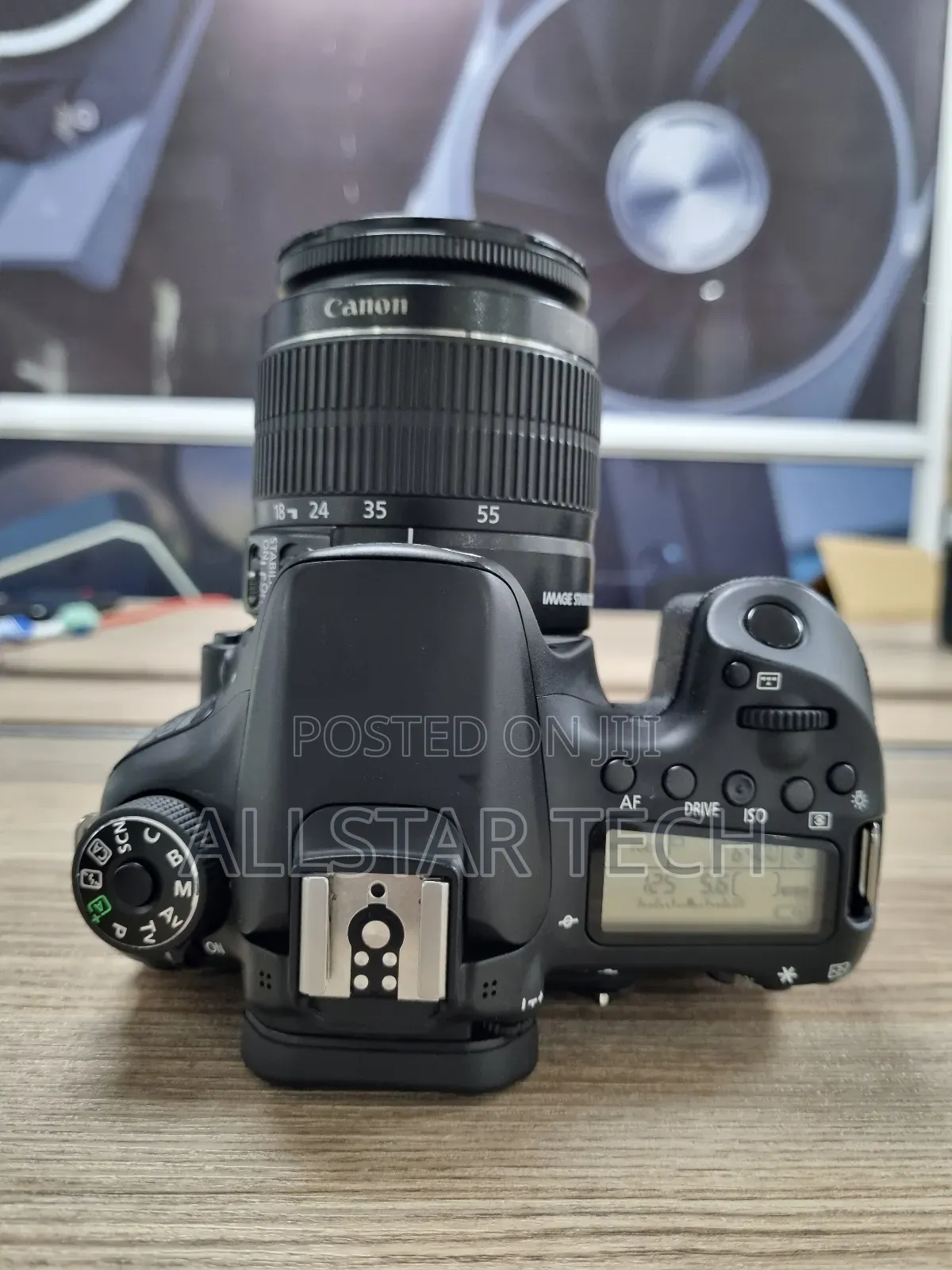 Canon Eos 70d With 18:55mm Lens