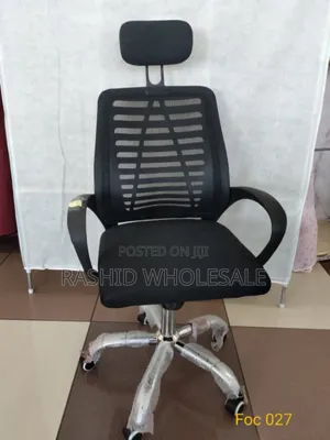 Office Chair With Head Rest.
