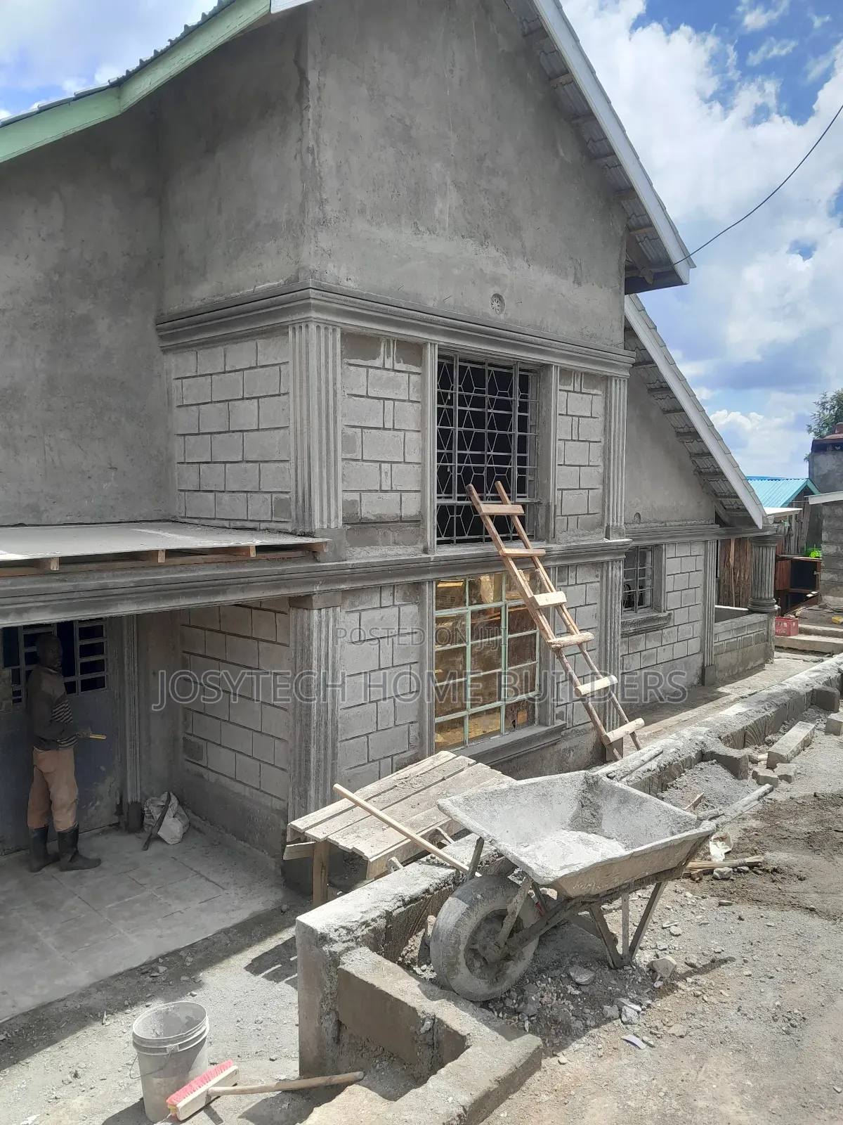 MOULDINGS FUNDI ( Great Job)