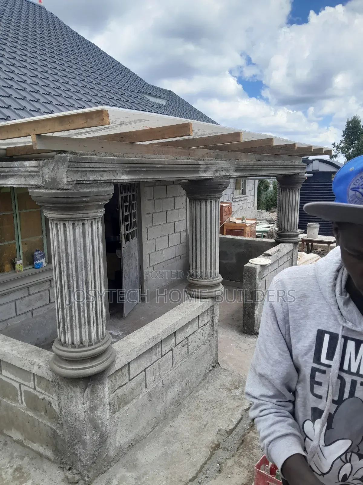 MOULDINGS FUNDI ( Great Job)