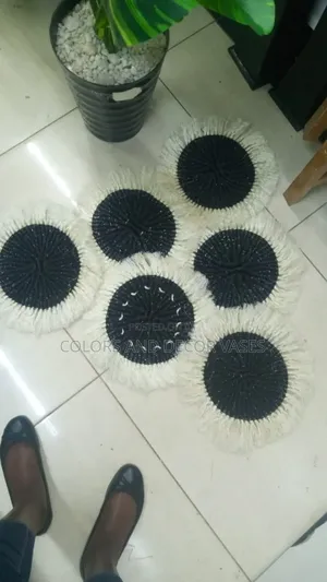 Size 8 Inches Black Home Decor