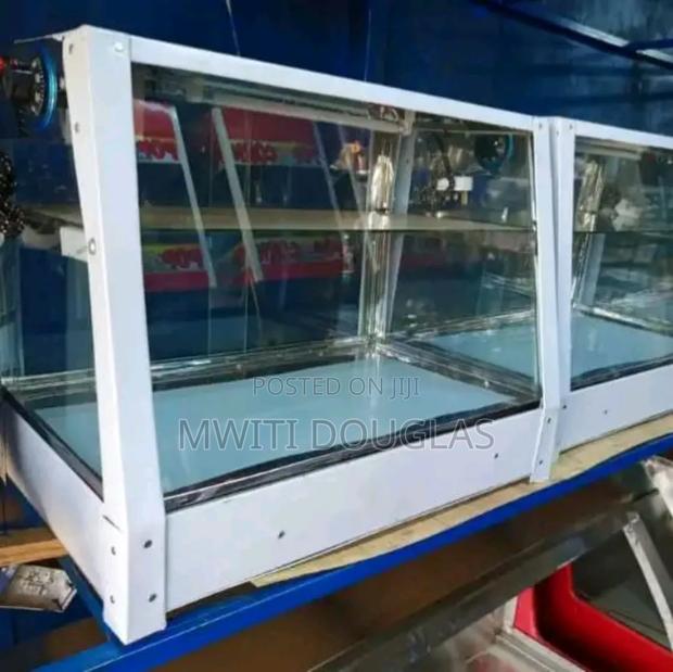 Attractive Stainless Food Warmer Display