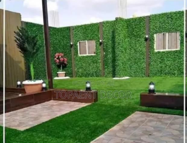 Artificial Grass Carpet and Boxwood Hedge Panels